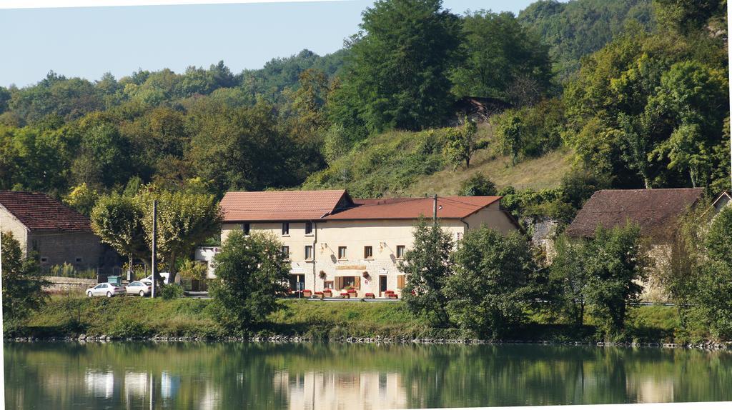 Hotel La Source Porcieu-Amblagnieu Exterior foto